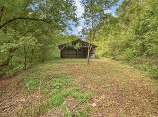 1310 Hunting Creek Rd, Whitleyville, TN 38588
