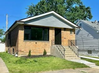 10518 S Sacramento Ave, Chicago, IL