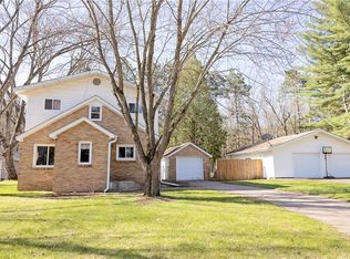 145 Hickory Ln, Eau Claire, WI 54703
