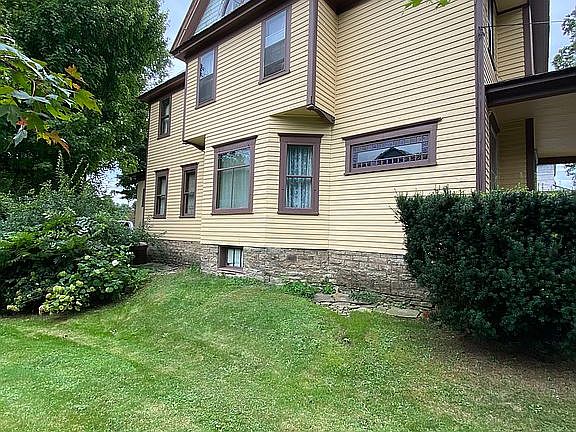 4th image of 43 S Broad St