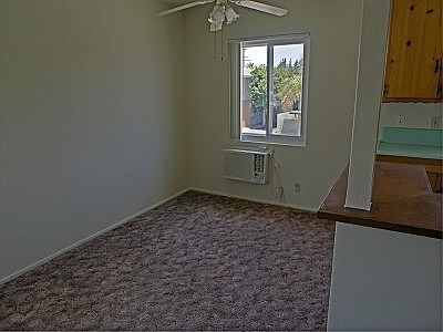 4th image of 661 S 1st Ave
