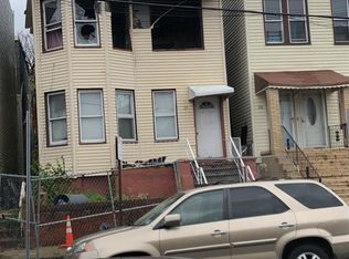 26 Gates Ave, Jersey City, NJ 07305