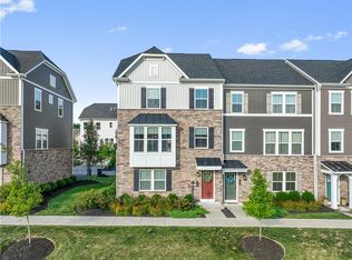614 Amarth Ln, Cranberry Township, PA