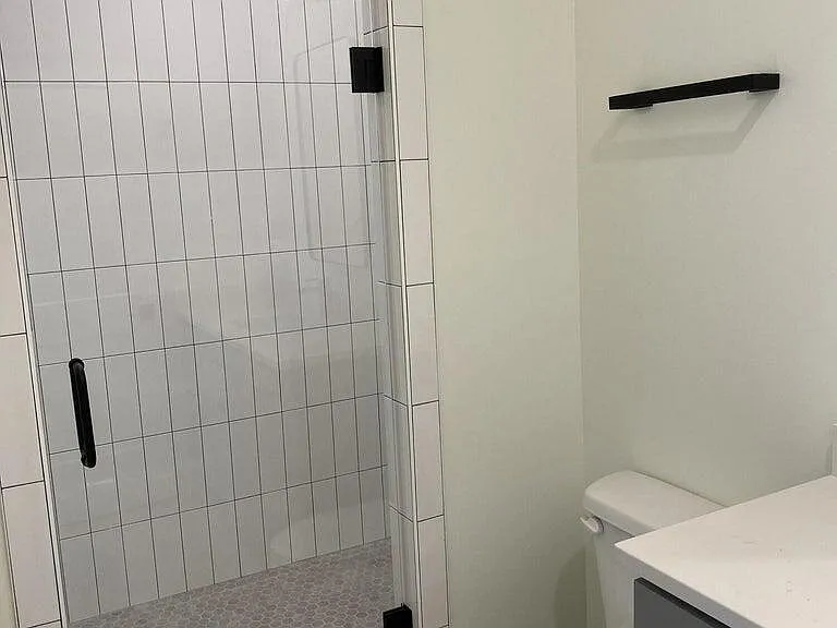 2441 Memphis St #3 — Photo 16