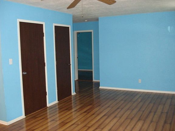 4th image of 108 N Virginia St