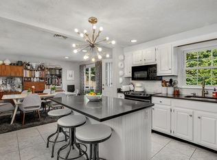 9 Cathy Rd, Burlington, MA 01803