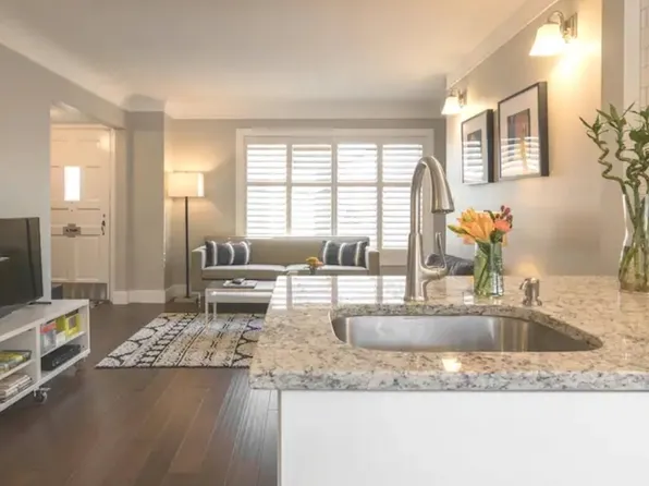 407 N Kenwood Ave, Royal Oak, MI 48067