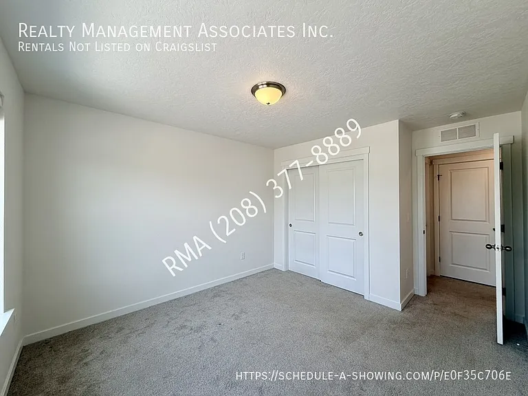 4719 W Santa Fe Ln — Photo 11