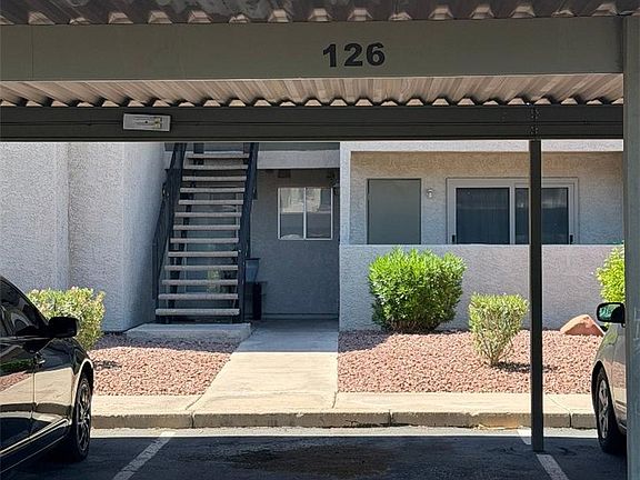 2nd image of 2961 Country Manor Ln APT 126