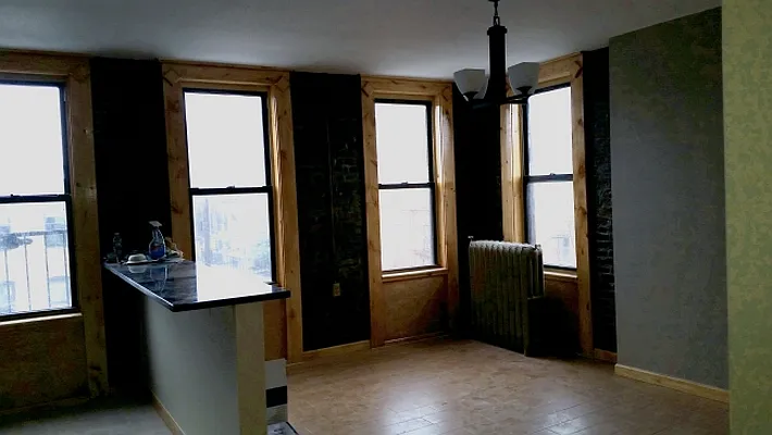 Rented by MCR Realty | media 12