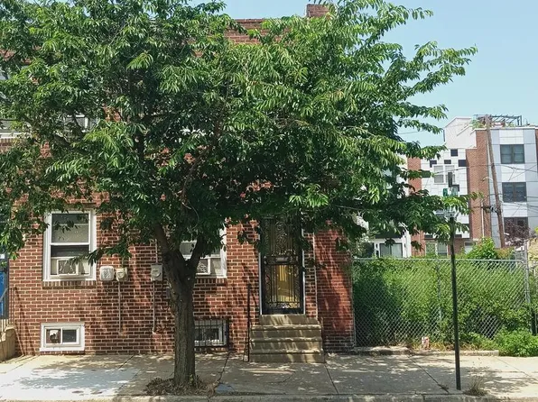 1519 W Thompson St, Philadelphia, PA 19121