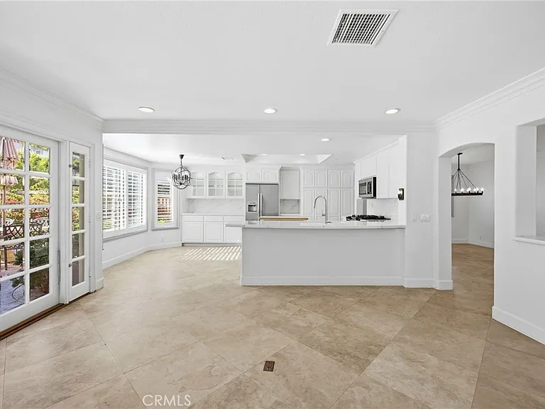 733 Avenida Azor — Photo 16
