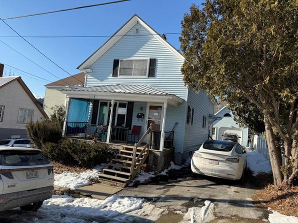 4 Maple Street, Jay, ME 04239