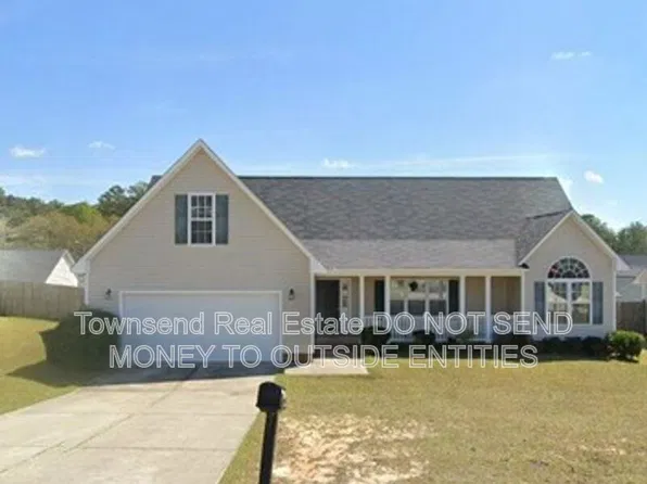 4417 Harborgate Rd, Hope Mills, NC 28348