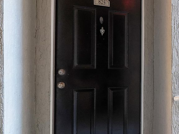 4th image of 60 Fenwick Hall Aly