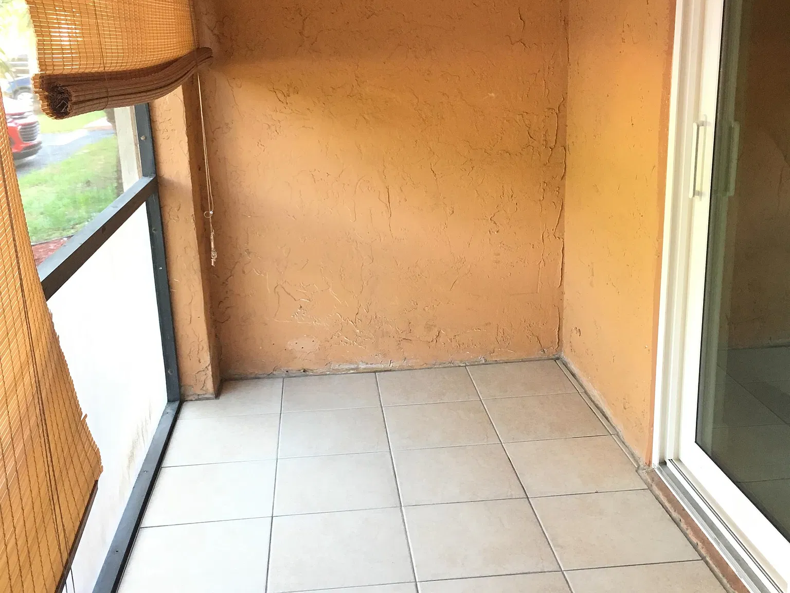 12658 Kenwood Lane - B — Photo 3
