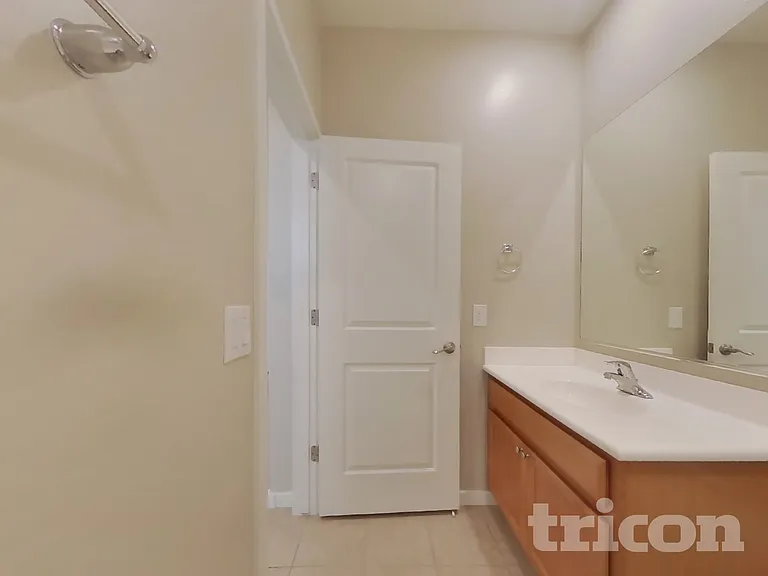 14366 S Pershing St — Photo 15