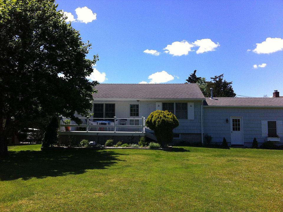 33 Club Ln, Remsenburg, NY 11960 Zillow