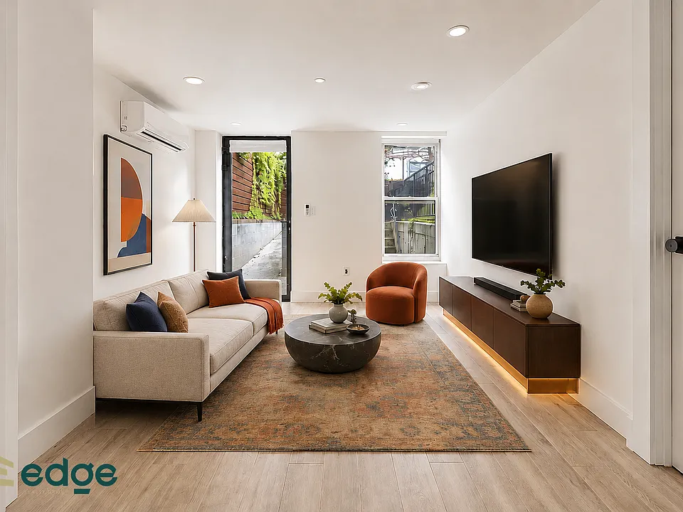357 Adelphi St #1B