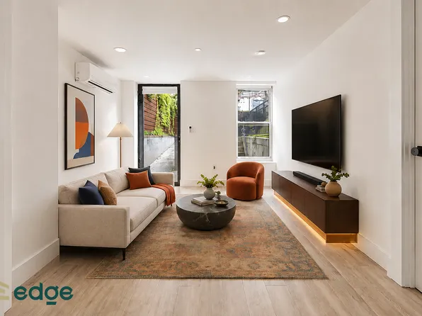 357 Adelphi Street image 1 of 7