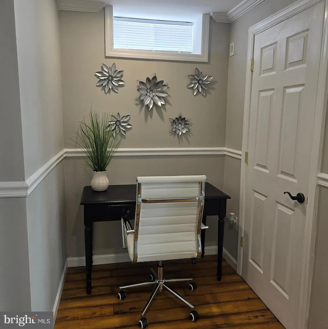 1 bed, 1.0 bath, 5011 sqft, $1,950 — Photo 4