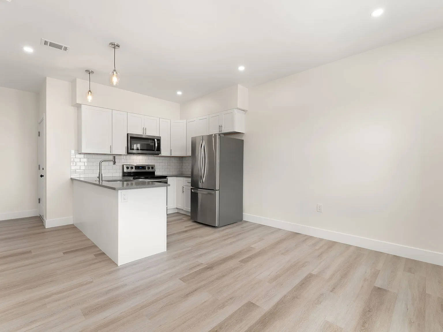 3500 Wharton Street — Photo 2