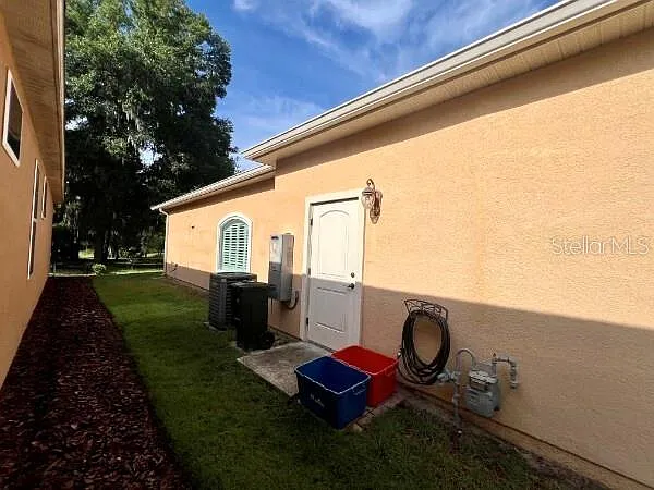8913 SW 74th Ave — Photo 29