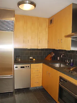 Rented by Sotheby's International Realty | media 10