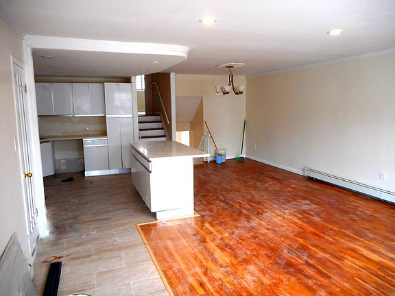 4th image of 311 Beach #85
