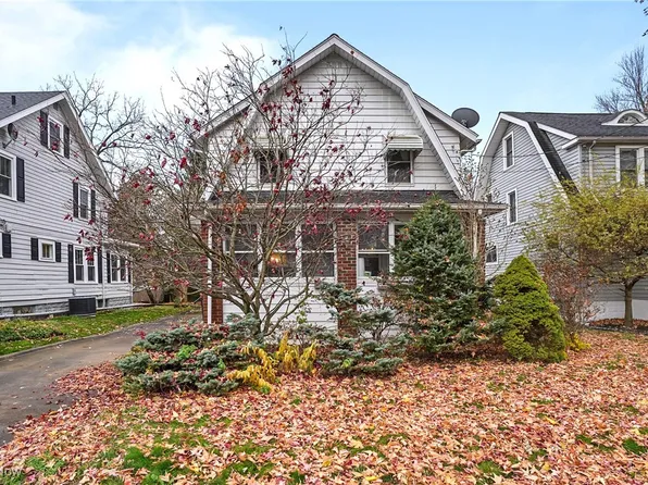 1128 Sackett Ave, Cuyahoga Falls, OH 44223