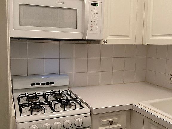 4th image of 1380 1st Ave APT 3B