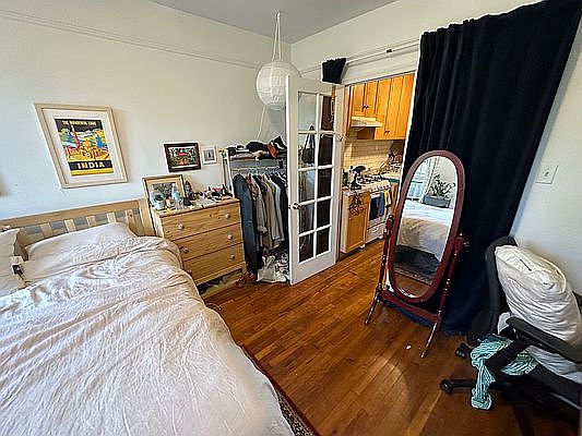 4th image of 125 Stanton St APT 3