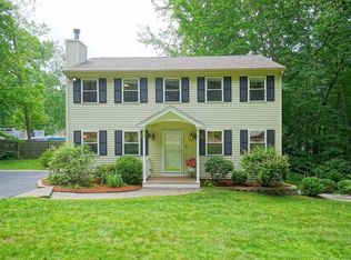2 Ridgeland Heights Rd, Haverhill, MA 01832