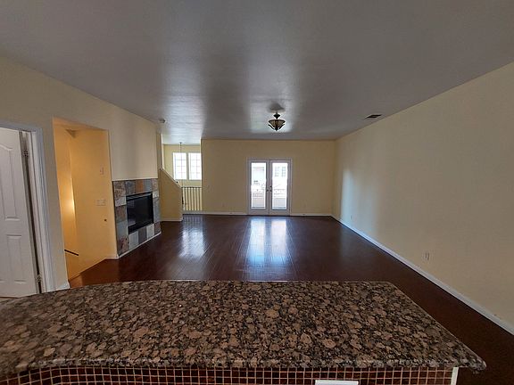 3rd image of 13653 Foster Ave Unit 3