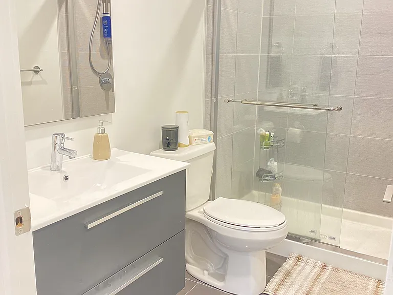 172 Wentworth Dr — Photo 44