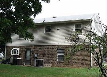 2nd image of 835 Rosegill Rd