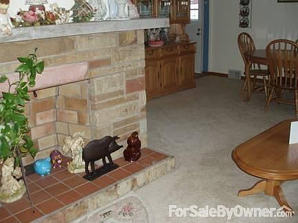 5th image of 610 Deersville Ave