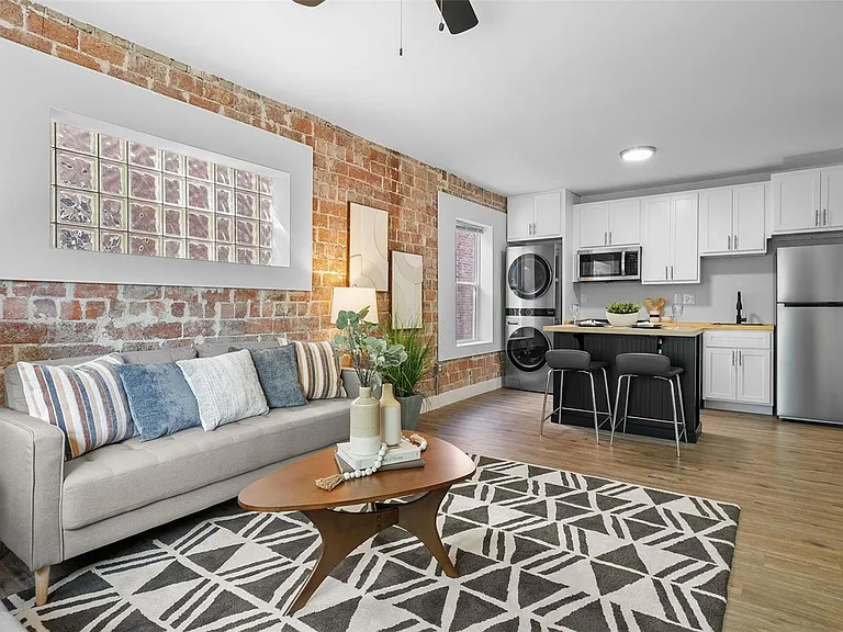 5303 Bancroft Ave #2W — Photo 7