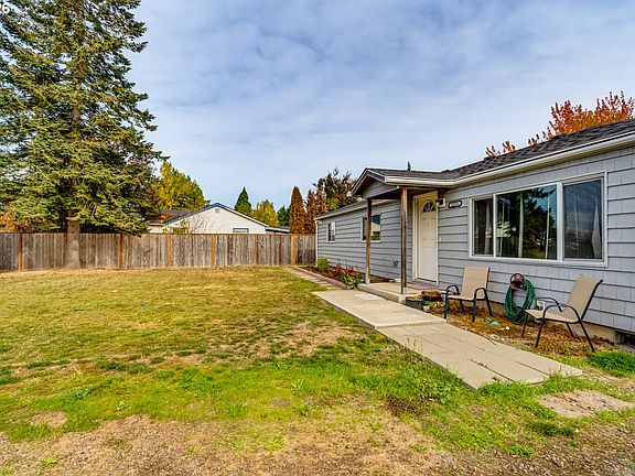 2nd image of 1253 30th St