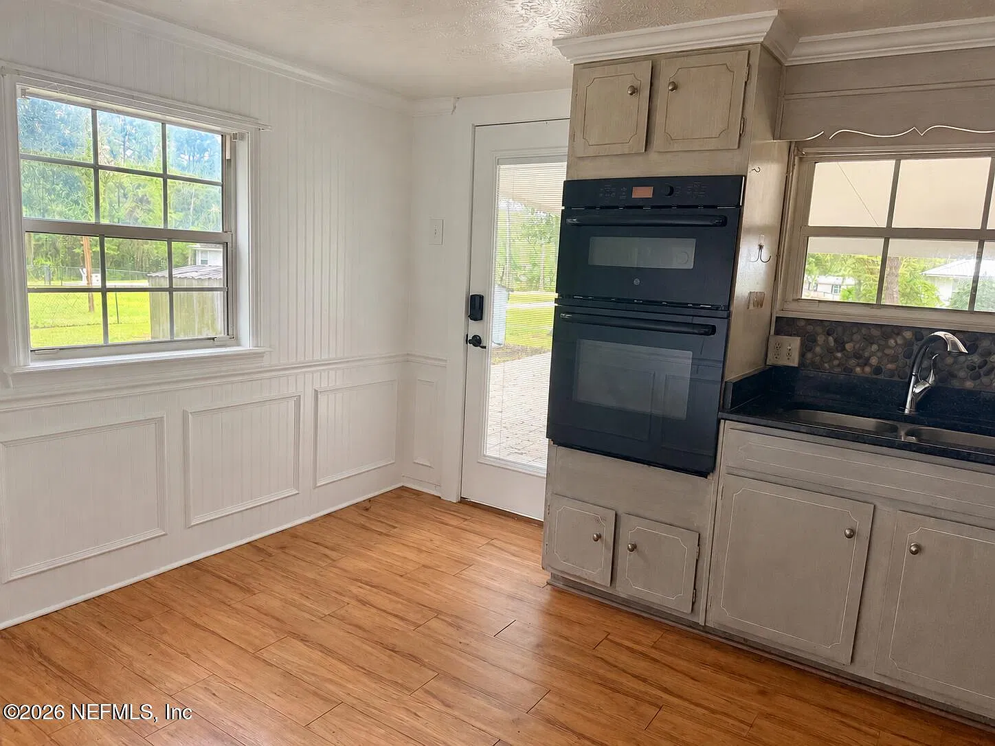 4 bed, 3.0 bath, 1468 sqft, $2,200 — Photo 3