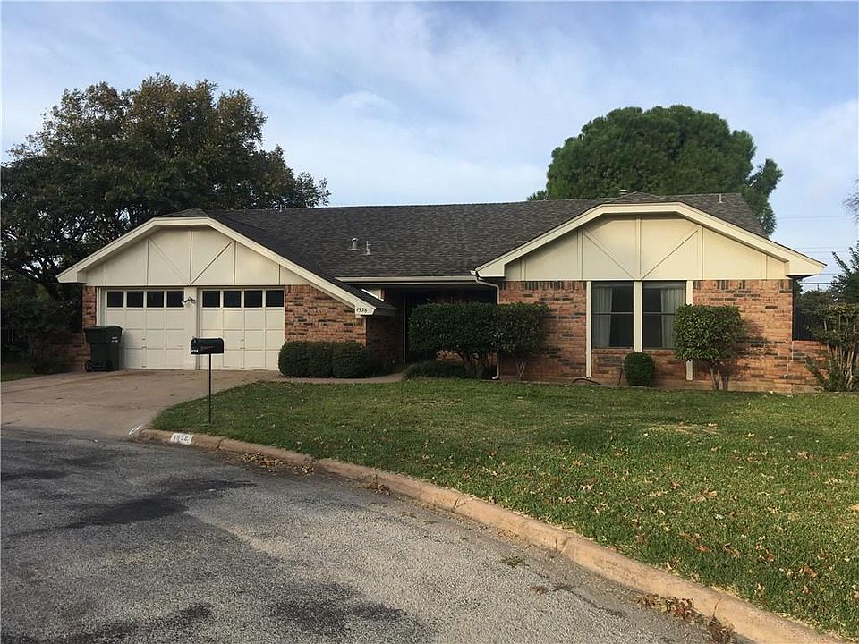 1st image of 1958 Chimneywood Ct