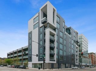 1000 W Monroe St #702, Chicago, IL 60607