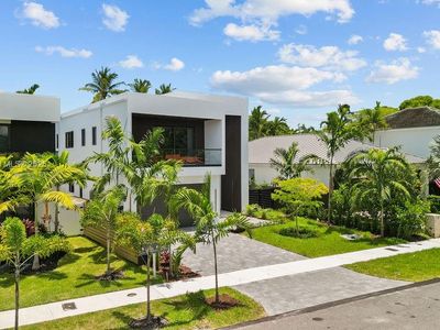 618 NE 17th Way, Fort Lauderdale, FL, 33304