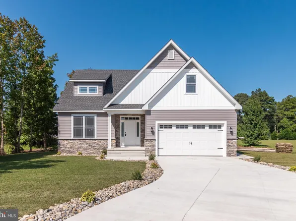24598 Hollytree Cir, Georgetown, DE 19947