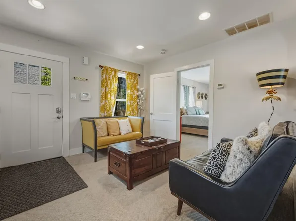 512 Bouldin Ave #Id1492689p, Austin, TX 78704