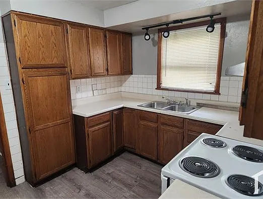 9979 Northampton Dr — Photo 3