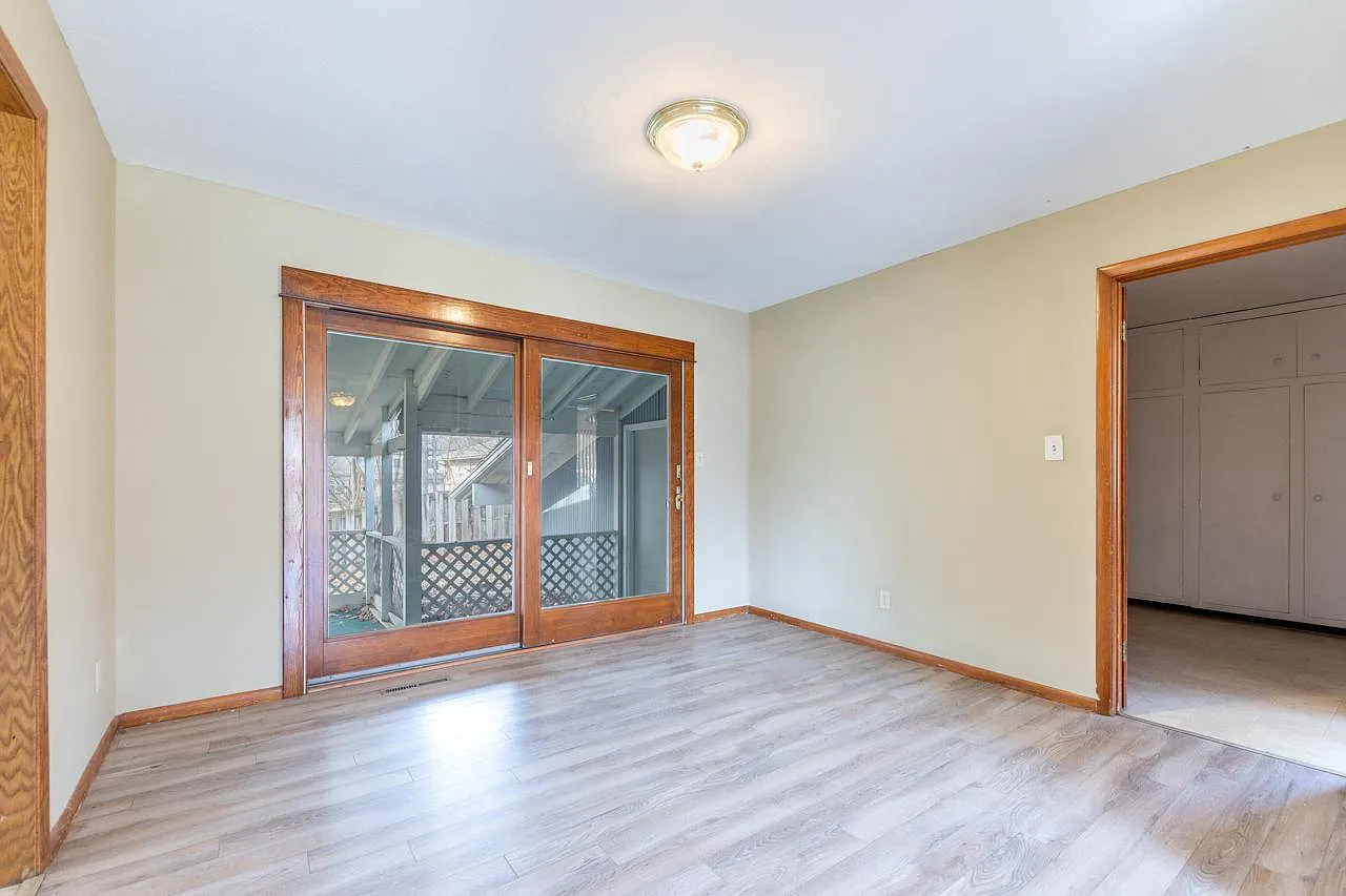 1421 Sunnyslope Lane — Photo 4