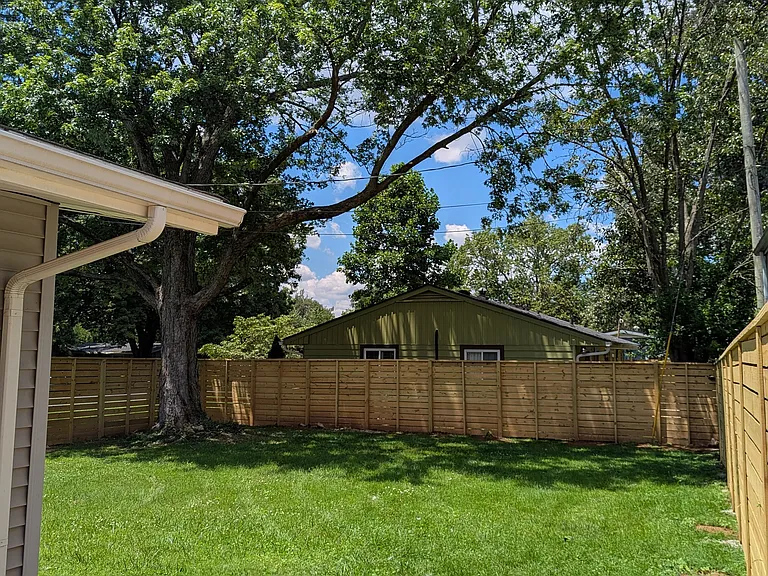 1701 Brentmoor Ln — Photo 19