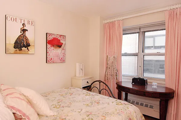 Sold by Corcoran | media 10