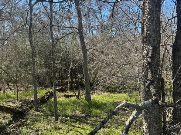 289 Iva Ln, Bastrop, TX 78602